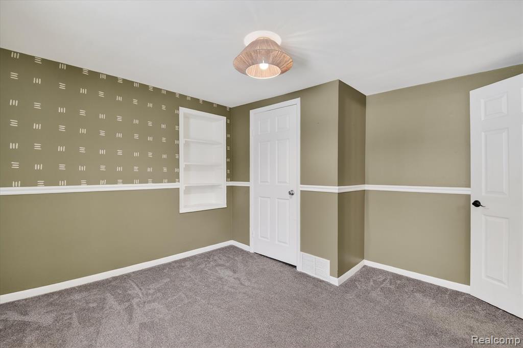 23650 Elwell Road, Belleville, MI 48111 — Photo 25