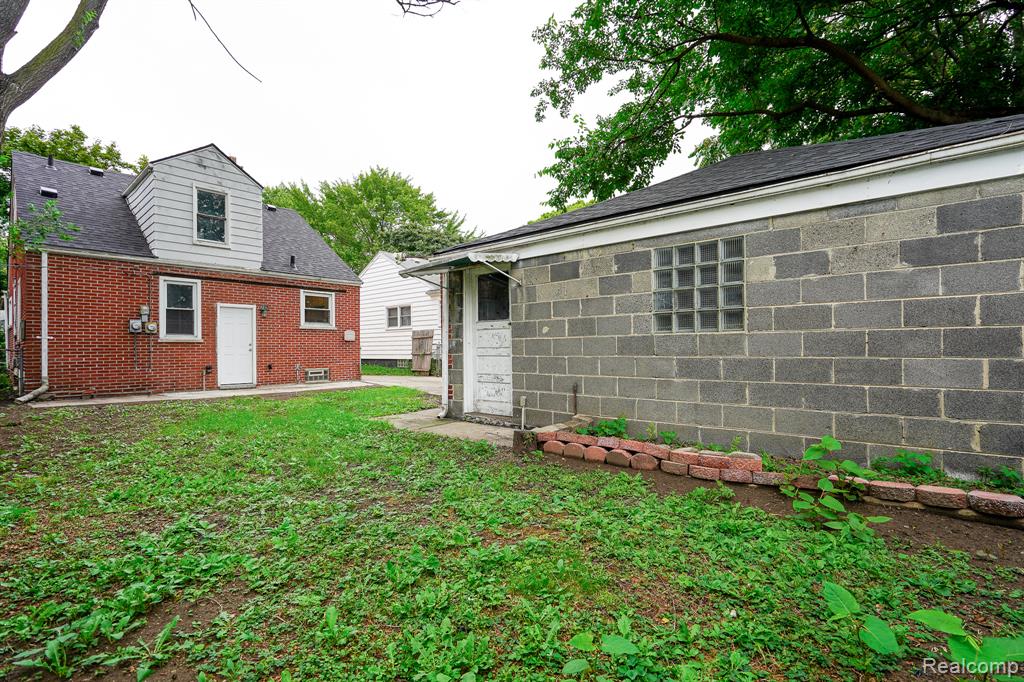 750 E Hayes Avenue, Hazel Park, MI 48030 — Photo 5