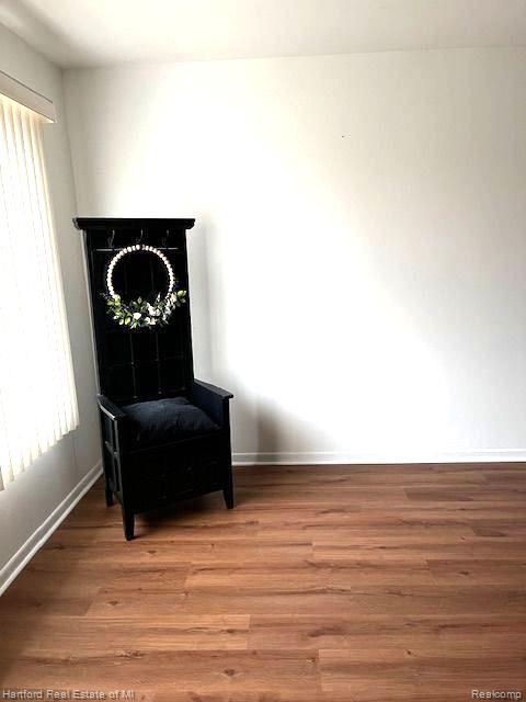 50098 Helfer Boulevard, 50098, Wixom, MI 48390 — Photo 6