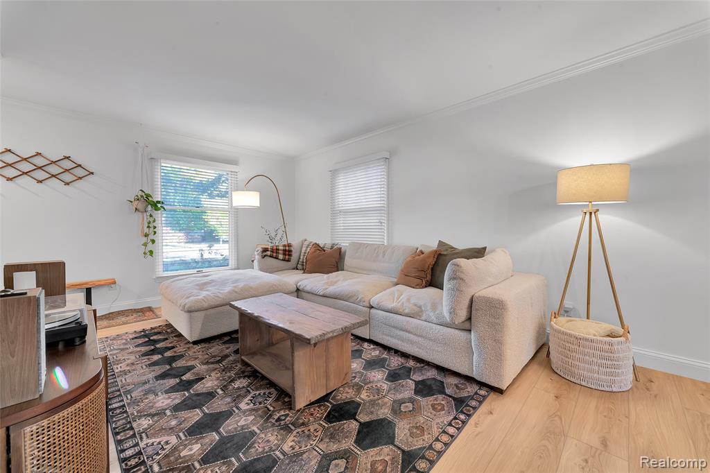 417 Curry Avenue, Royal Oak, MI 48067 — Photo 10