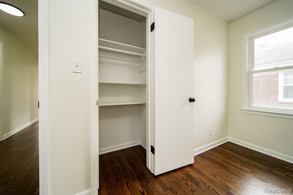 6855 KINGSBURY Street, Dearborn Heights, MI 48127 — Photo 50