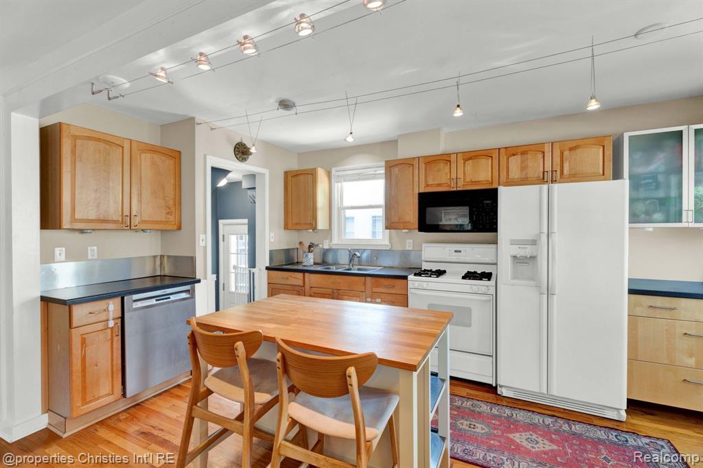 4095 CUMMINGS Avenue, Berkley, MI 48072 — Photo 10