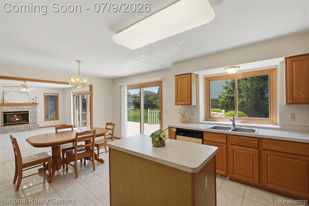 6860 Bridgemont Drive, Canton, MI 48187 — Photo 15