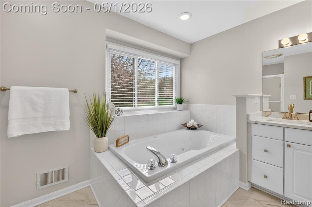 6153 Rosewood Parkway, White Lake, MI 48383 — Photo 21