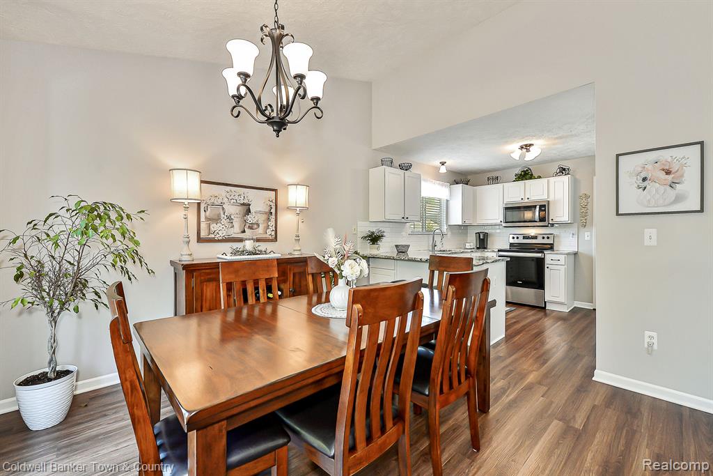 476 HOSTA, Howell, MI 48843 — Photo 13