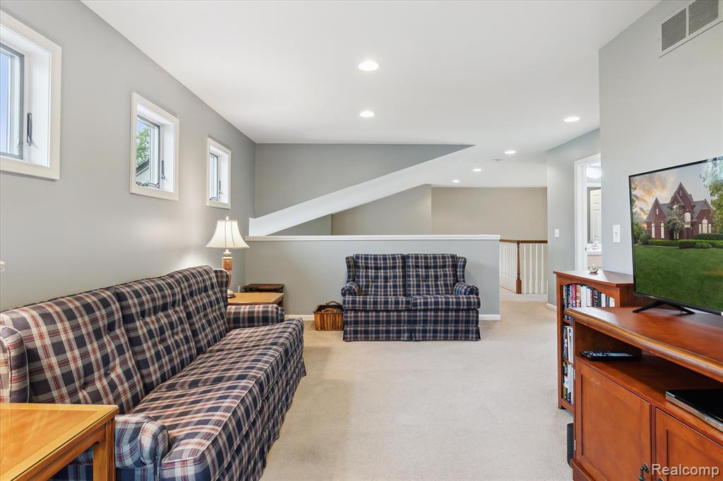 47141 Merion Circle, Northville, MI 48168 — Photo 42
