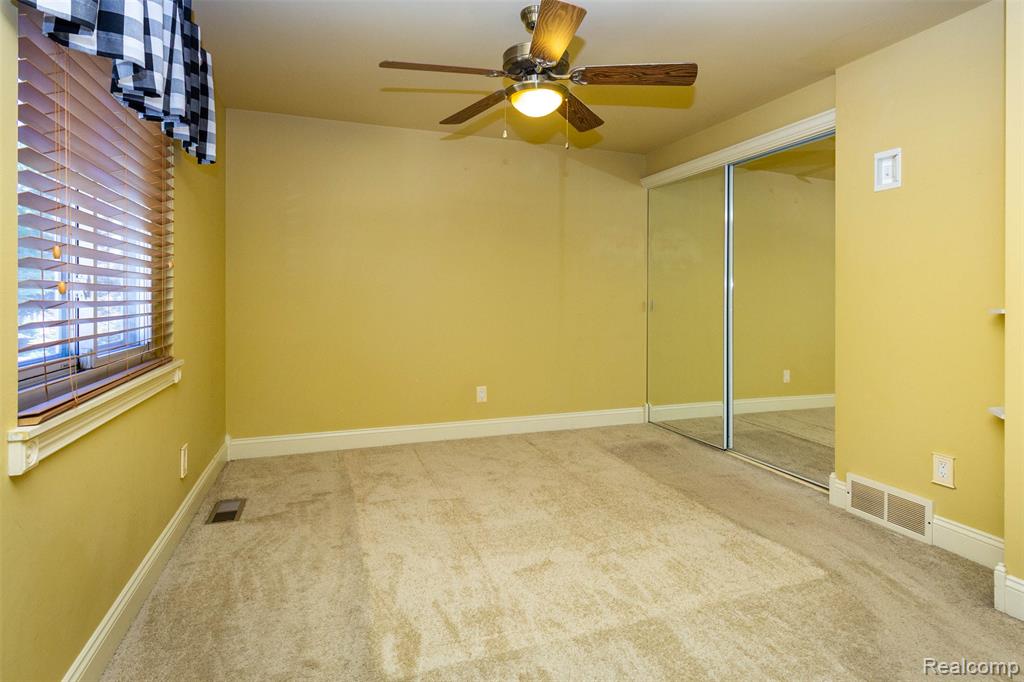 919 Elmsford Drive, Clawson, MI — Photo 18