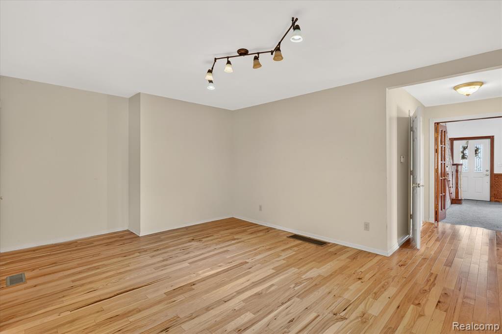 306 S Main Street, Vassar, MI 48768 — Photo 11