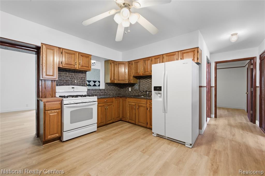 793 Hartland Avenue, Troy, MI 48083 — Photo 19