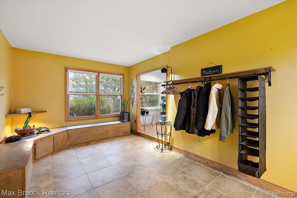 32350 Sheridan Drive, Beverly Hills, MI 48025 — Photo 16