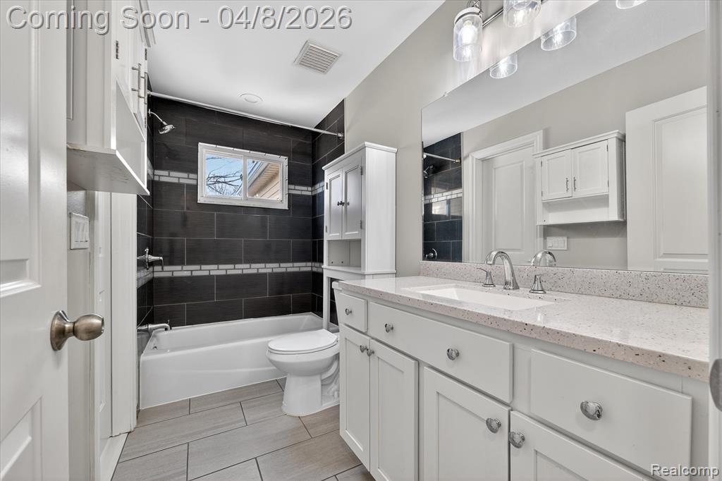 22184 Derby Road, Woodhaven, MI 48183 — Photo 36