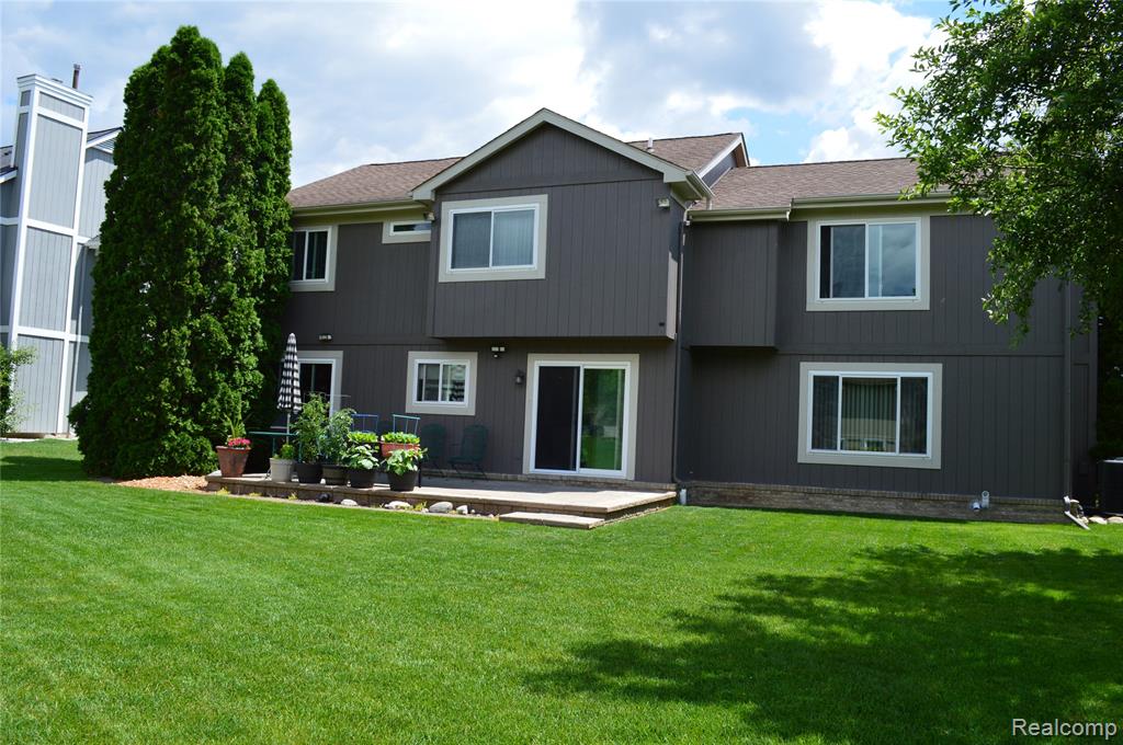 5708 Berwick Court, Clarkston, MI — Photo 39