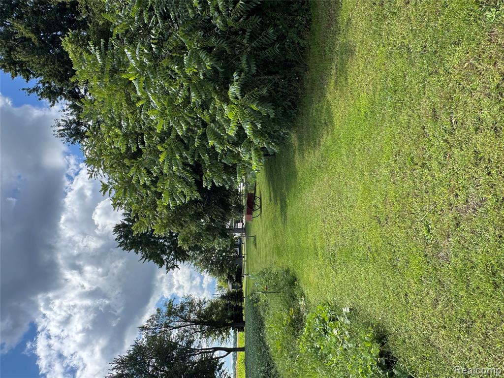 6168 Lynd Road, Marlette, MI 48453 — Photo 3