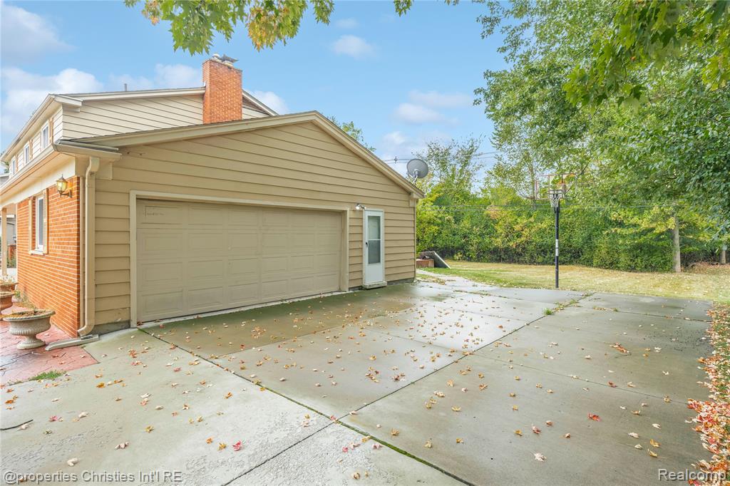 7178 Heather Heath, West Bloomfield, MI — Photo 40