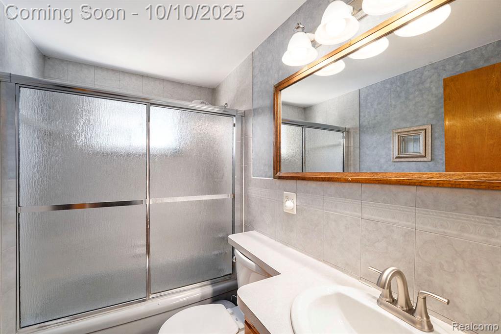 6607 Drexel Street, Dearborn Heights, MI 48127 — Photo 18