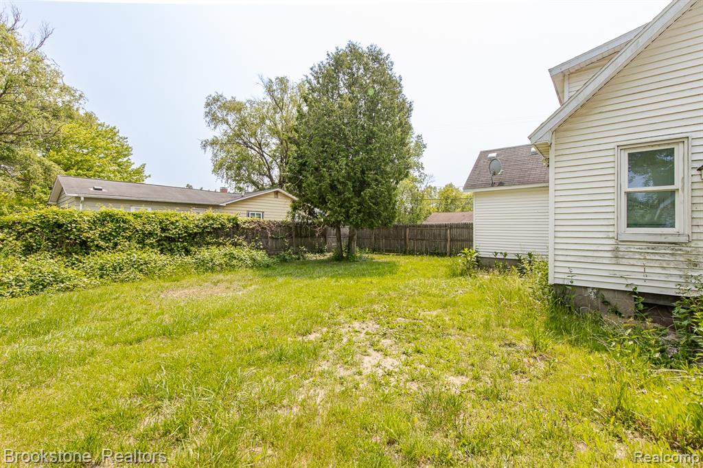 725 E Sherman Street, Holly, MI 48442 — Photo 38