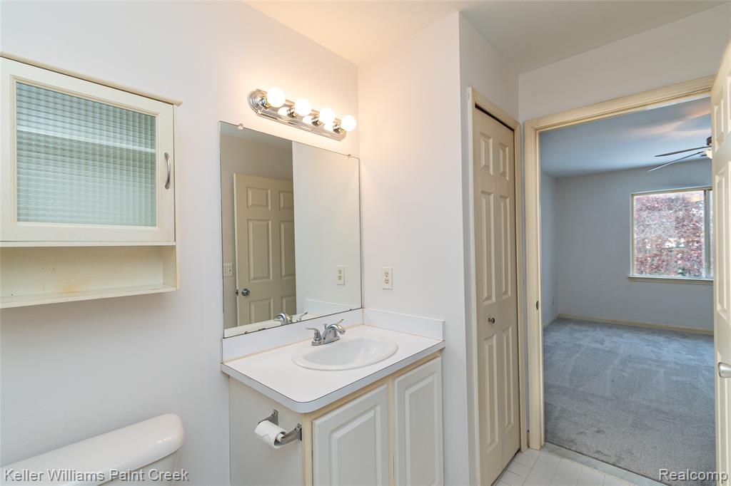 6143 Century Court, Shelby Twp, MI 48316 — Photo 12