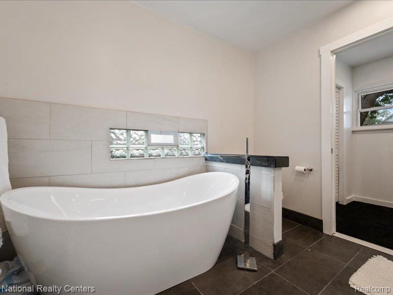 111 Farrand Park, Highland Park, MI 48203 — Photo 13