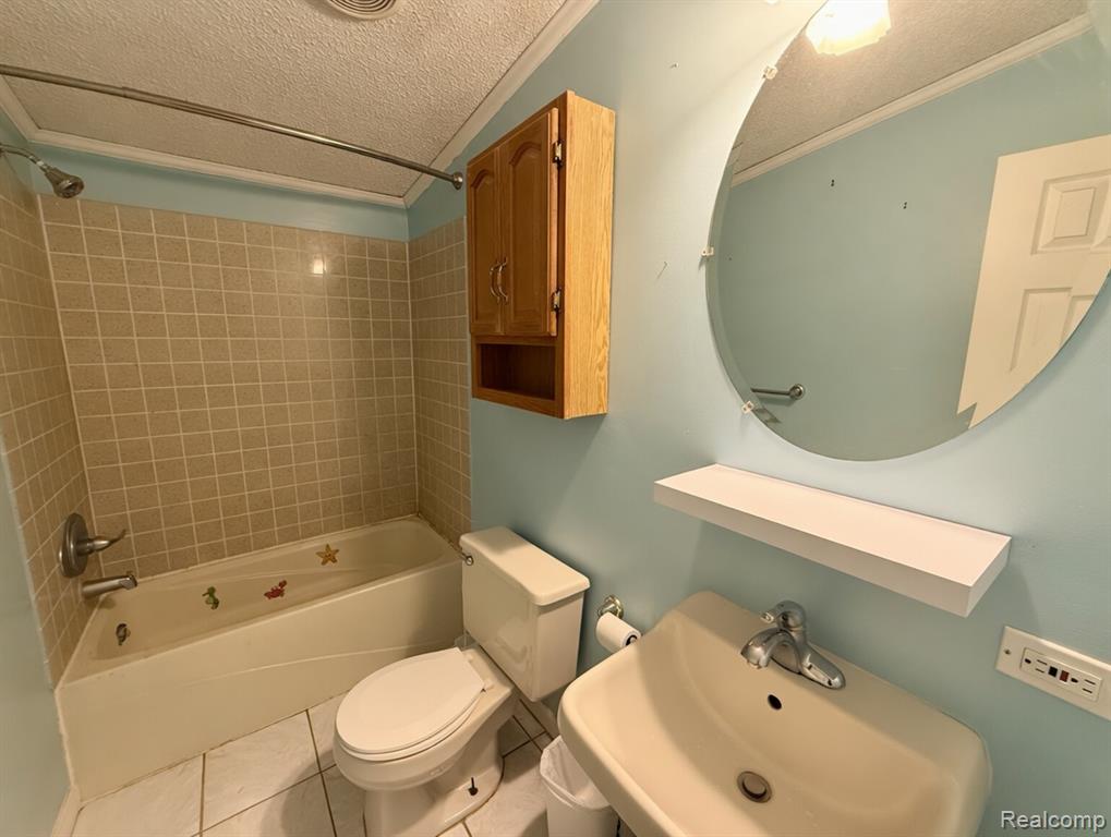 6988 Mckean, Ypsilanti, MI 48197 — Photo 12
