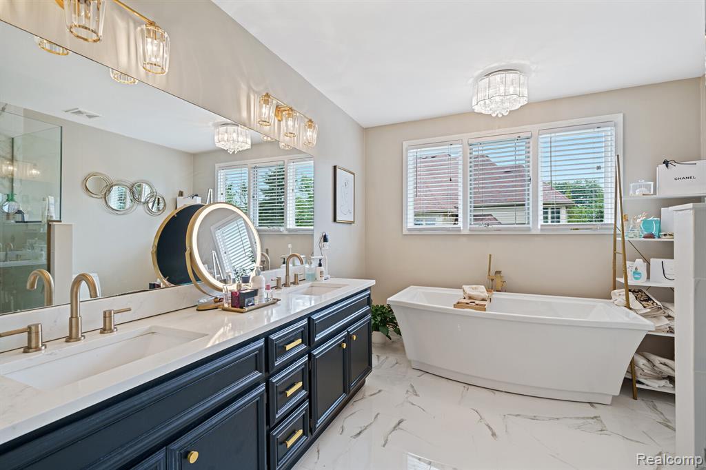 53844 Cherrywood Drive, Shelby Twp, MI 48315 — Photo 34