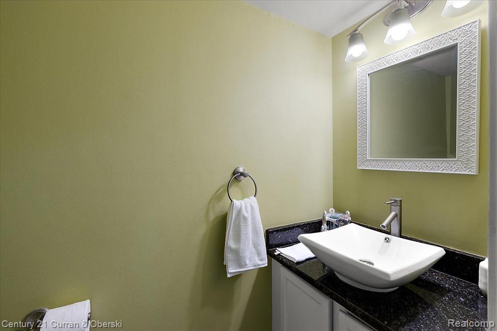 45105 Horseshoe Circle, Canton, MI 48187 — Photo 17