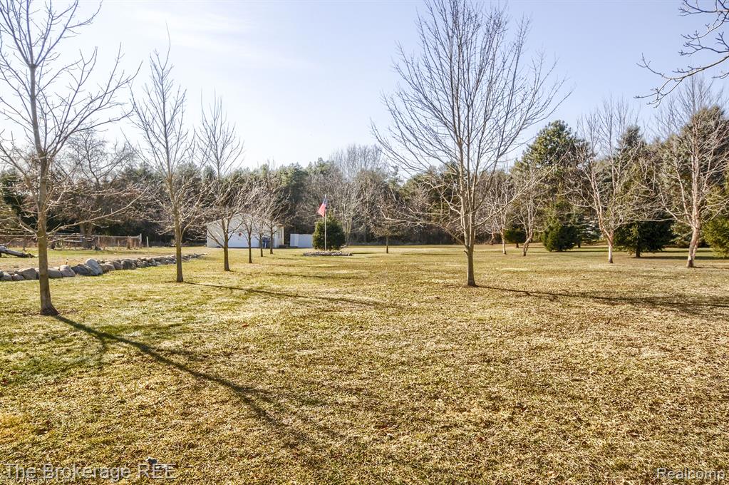 5079 JEFFERSON Road, North Branch, MI 48461 — Photo 29