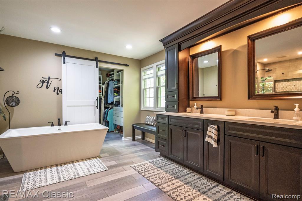 1542 LASALLE Road, Canton, MI 48187 — Photo 23