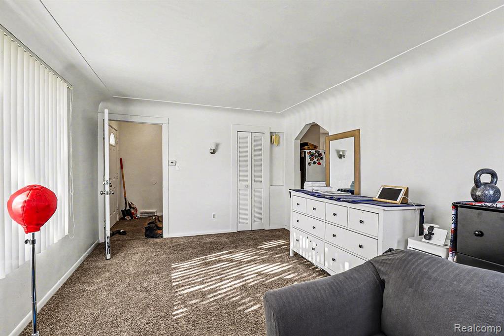 8129 Westminster Avenue, Warren, MI 48089 — Photo 4