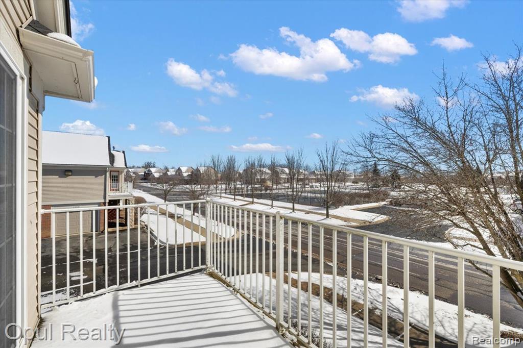 28263 Oakmonte Circle, New Hudson, MI 48165 — Photo 32