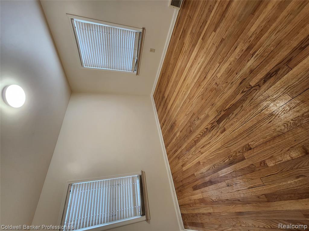 18925 Bentler Street, Detroit, MI 48219 — Photo 20