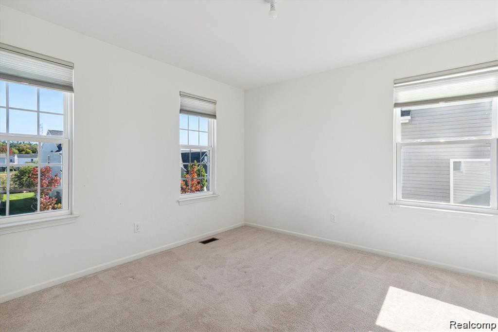 579 Fletcher Street, Wixom, MI — Photo 39