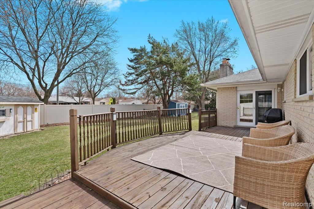 6544 POWDERHORN Drive, Canton, MI 48187 — Photo 33