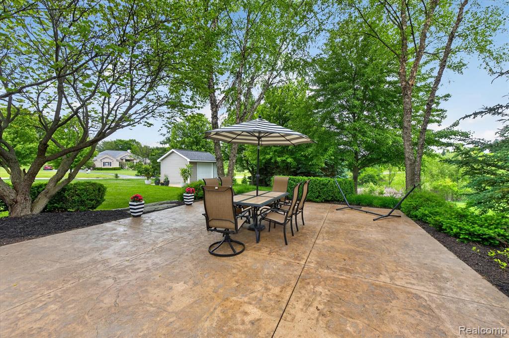8746 N Hills Court, Howell, MI 48843 — Photo 47