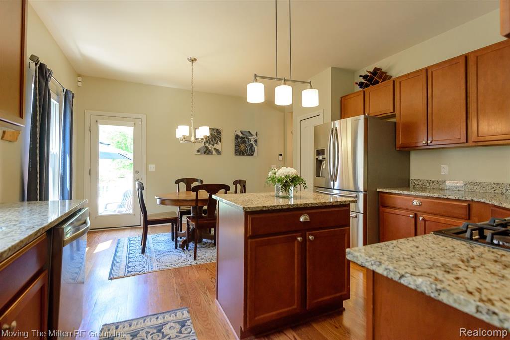 872 CONSTITUTION Street, Canton, MI 48188 — Photo 16