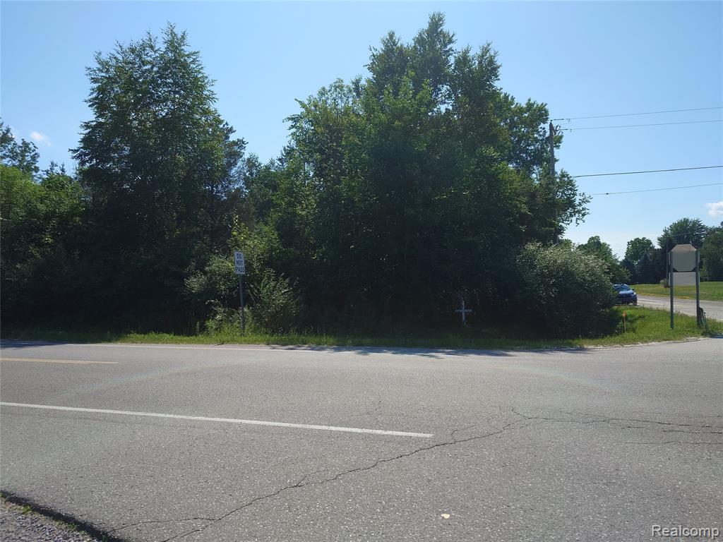 00 Fish Lake Road, Lapeer, MI 48446