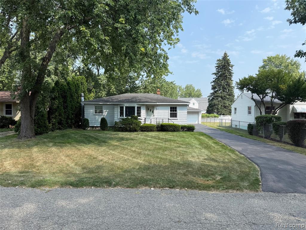5524 Walling Drive, Waterford, MI 48329 — Photo 17