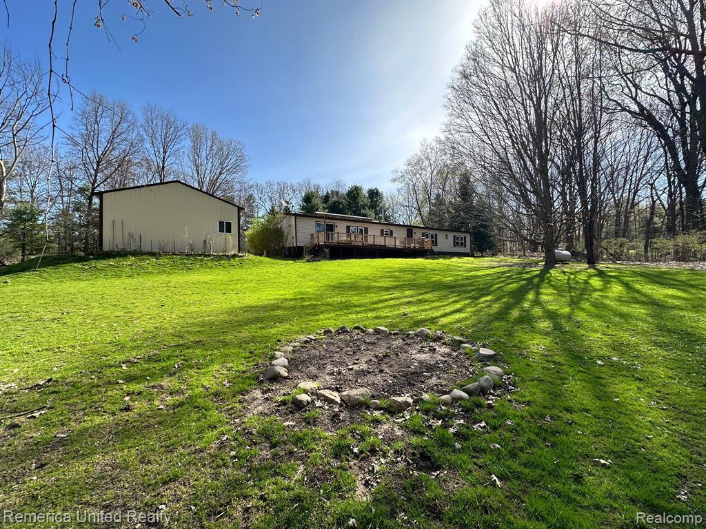 6565 W COON LAKE Road, Howell, MI 48843 — Photo 8