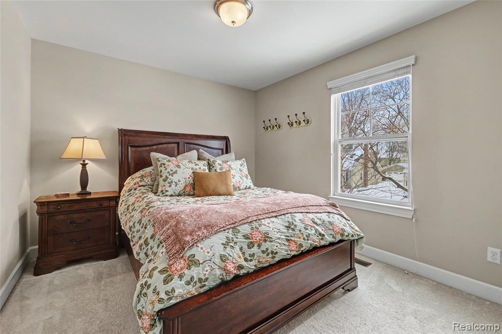 910 McLean Avenue, Royal Oak, MI 48067 — Photo 32