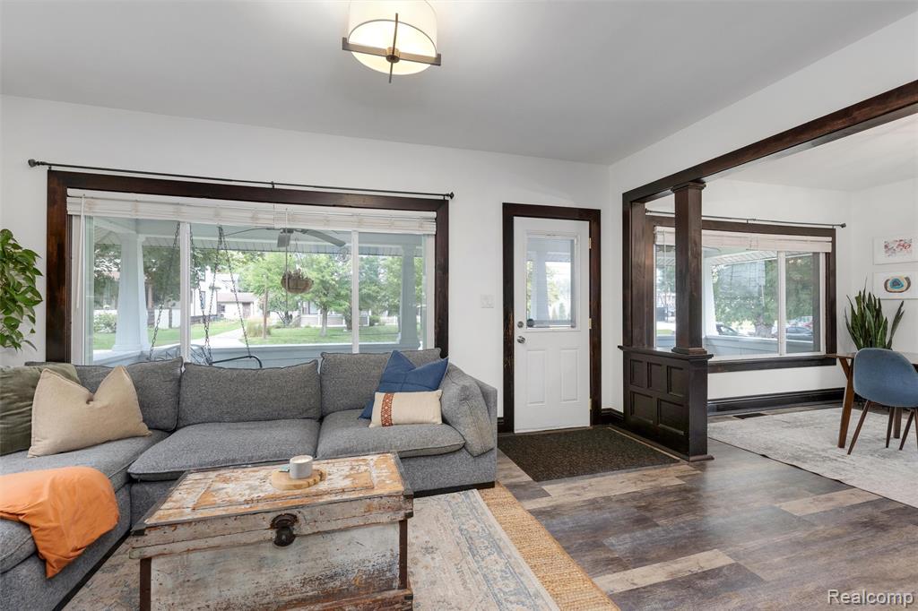 709 E Clinton Street, Howell, MI 48843 — Photo 4