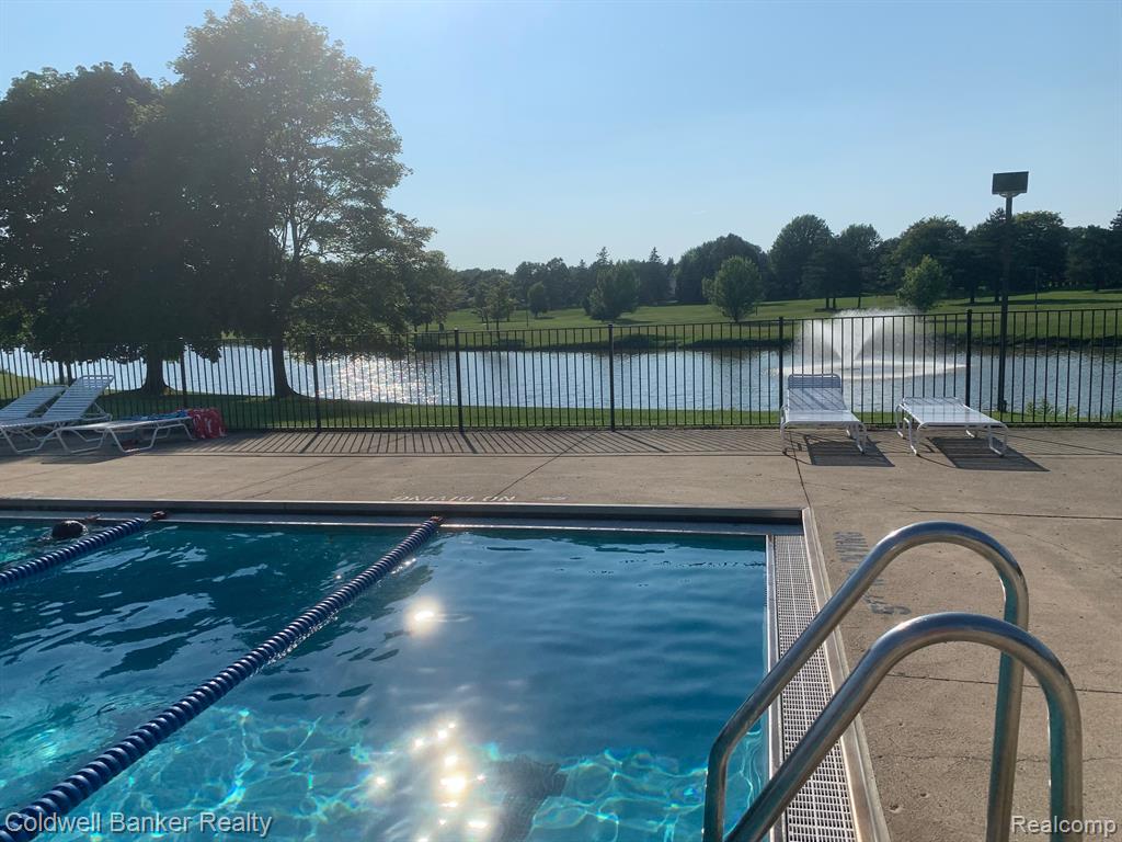 1618 BRENTWOOD Drive, Troy, MI 48098 — Photo 27