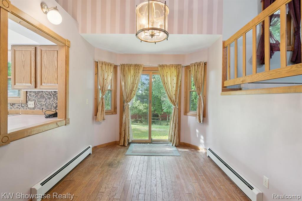11858 Earl Street, Pinckney, MI 48169 — Photo 7