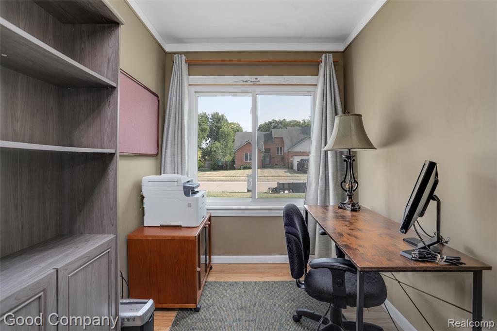 1727 E Elza Avenue, Hazel Park, MI 48030 — Photo 12