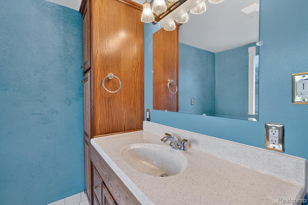 306 S Main Street, Vassar, MI 48768 — Photo 30