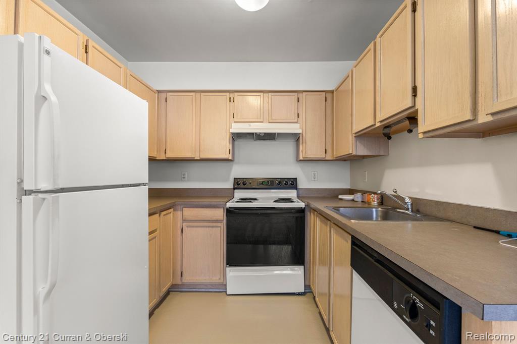 4255 SCHAEFER Road, Dearborn, MI 48126 — Photo 5