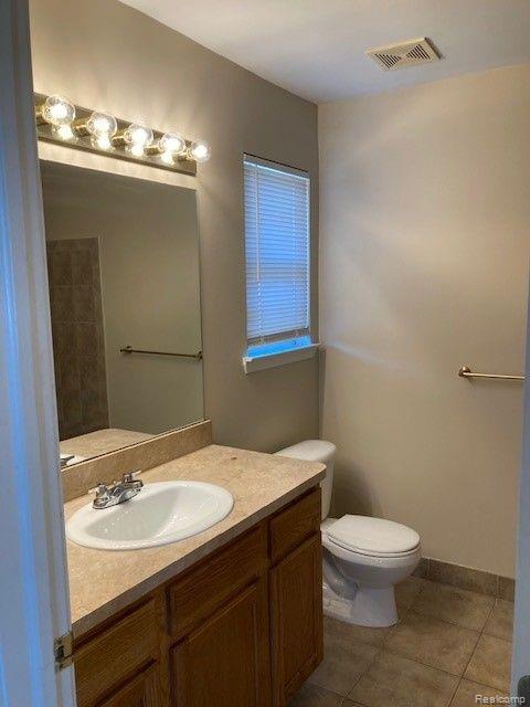 480 E COLUMBIA Avenue, Pontiac, MI 48340 — Photo 8