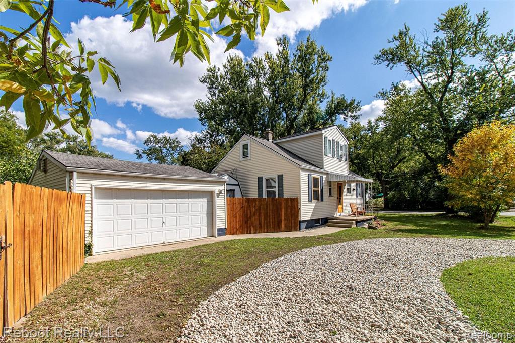 3005 Oakwood Street, Ann Arbor, MI 48104 — Photo 2
