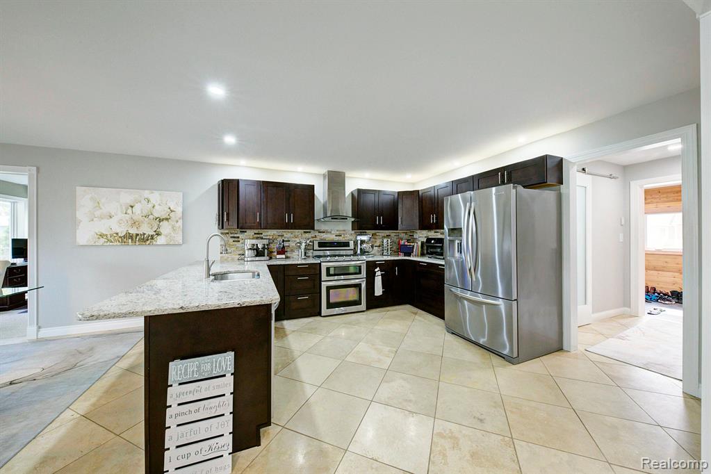 3978 CHANDA, Highland, MI 48356 — Photo 14