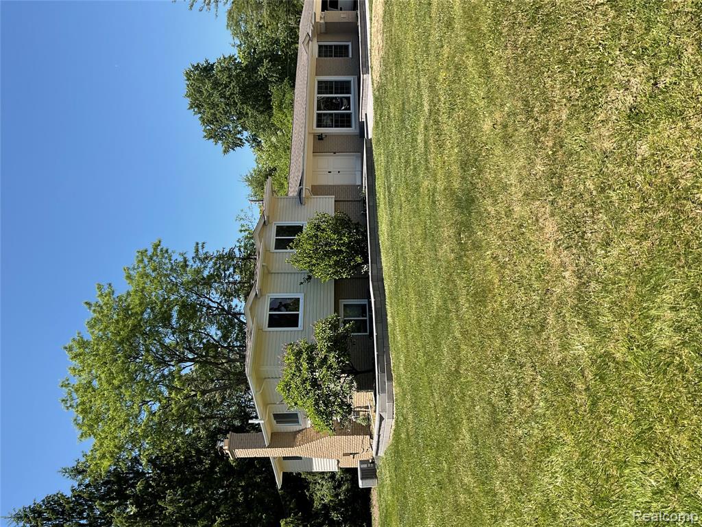 7096 Riverstone Road, West Bloomfield, MI — Photo 15