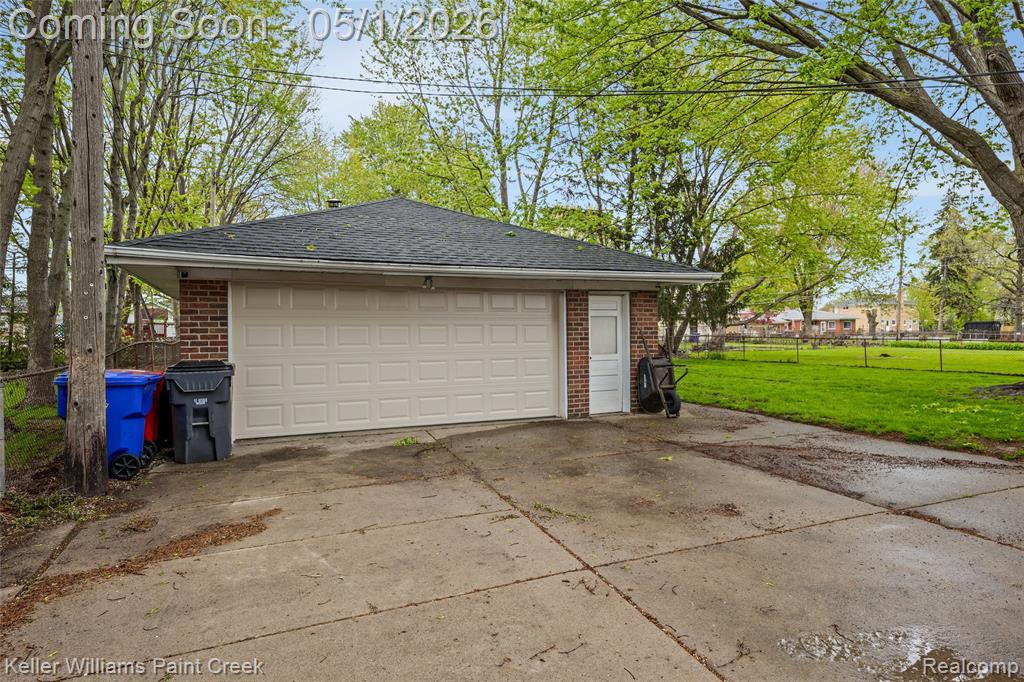 17469 Doris, Fraser, MI 48026 — Photo 23