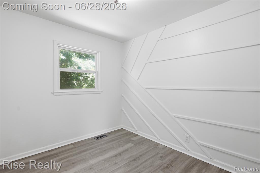 3472 W Gracelawn Avenue, Flint, MI 48504 — Photo 12
